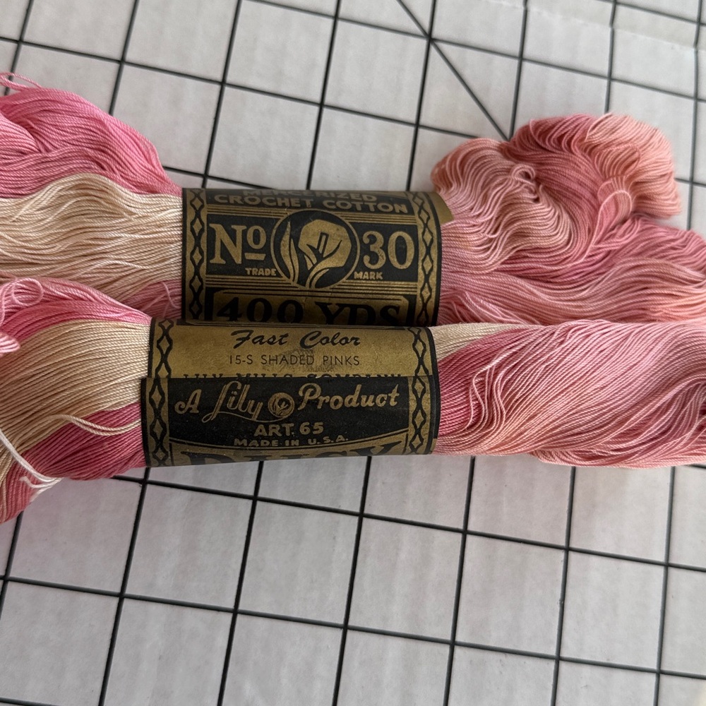 Vintage Daisy Mercerized Crochet Cotton Thread Lot – No. 30, 400 Yds – Pastel - Picture 15 of 16